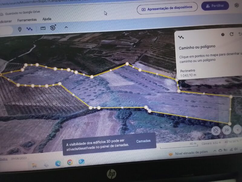 Com ótima exposição solar e com ótimos acessos ,junto e rede eletrica.